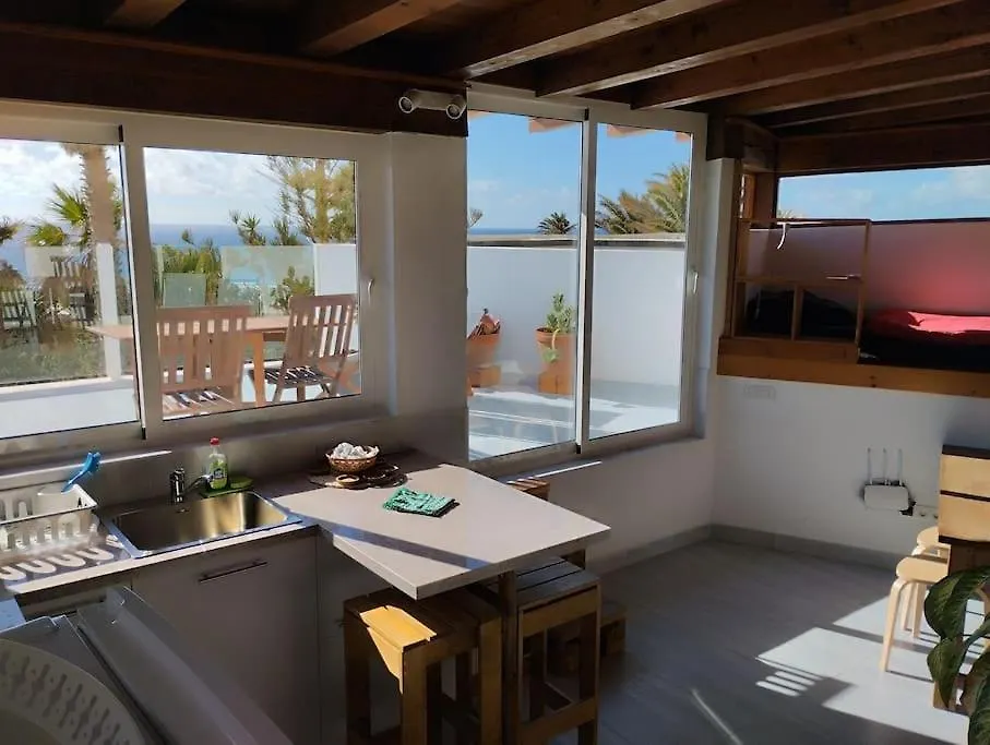 360 View To Ocean And Cliffs Apartment Famara